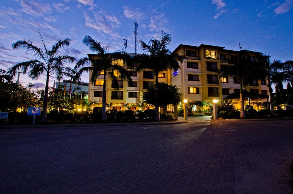 Sea Cliff Court Hotel & Luxury Apartments Dár Al-Szalám Kültér fotó