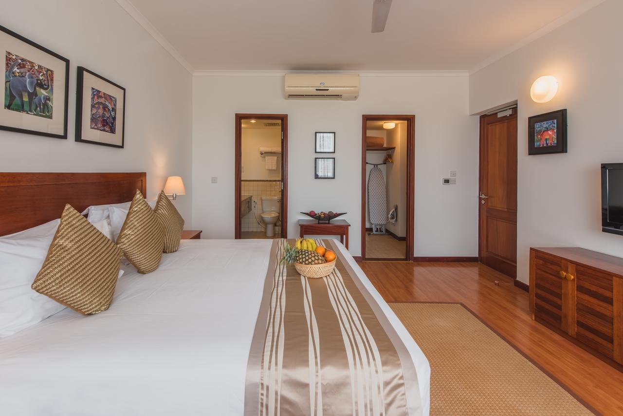 Sea Cliff Court Hotel & Luxury Apartments Dár Al-Szalám Kültér fotó