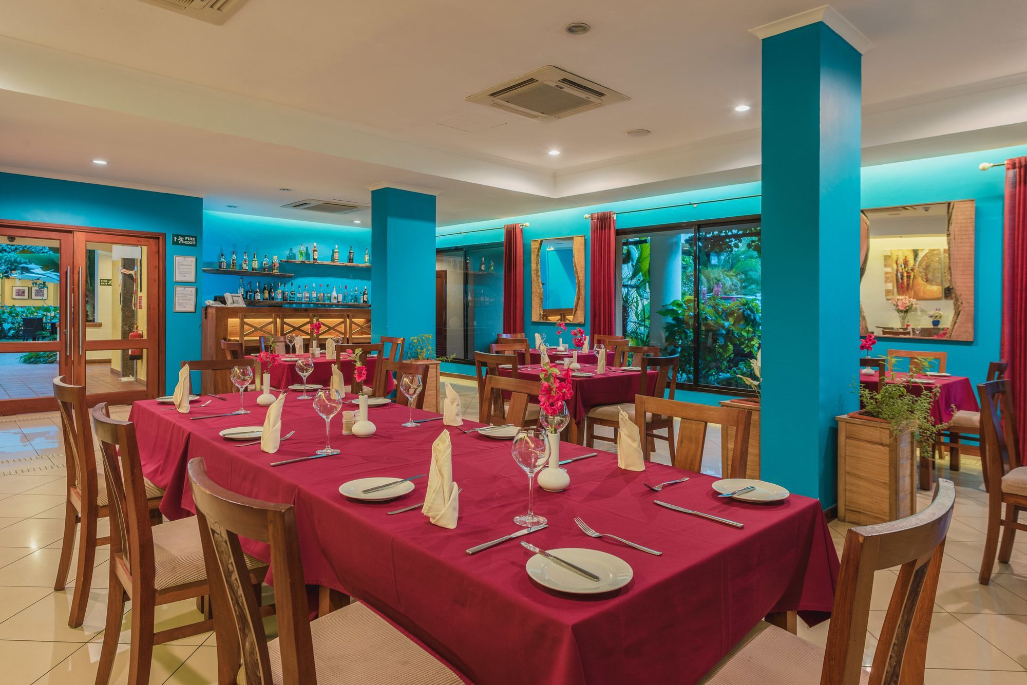 Sea Cliff Court Hotel & Luxury Apartments Dár Al-Szalám Kültér fotó