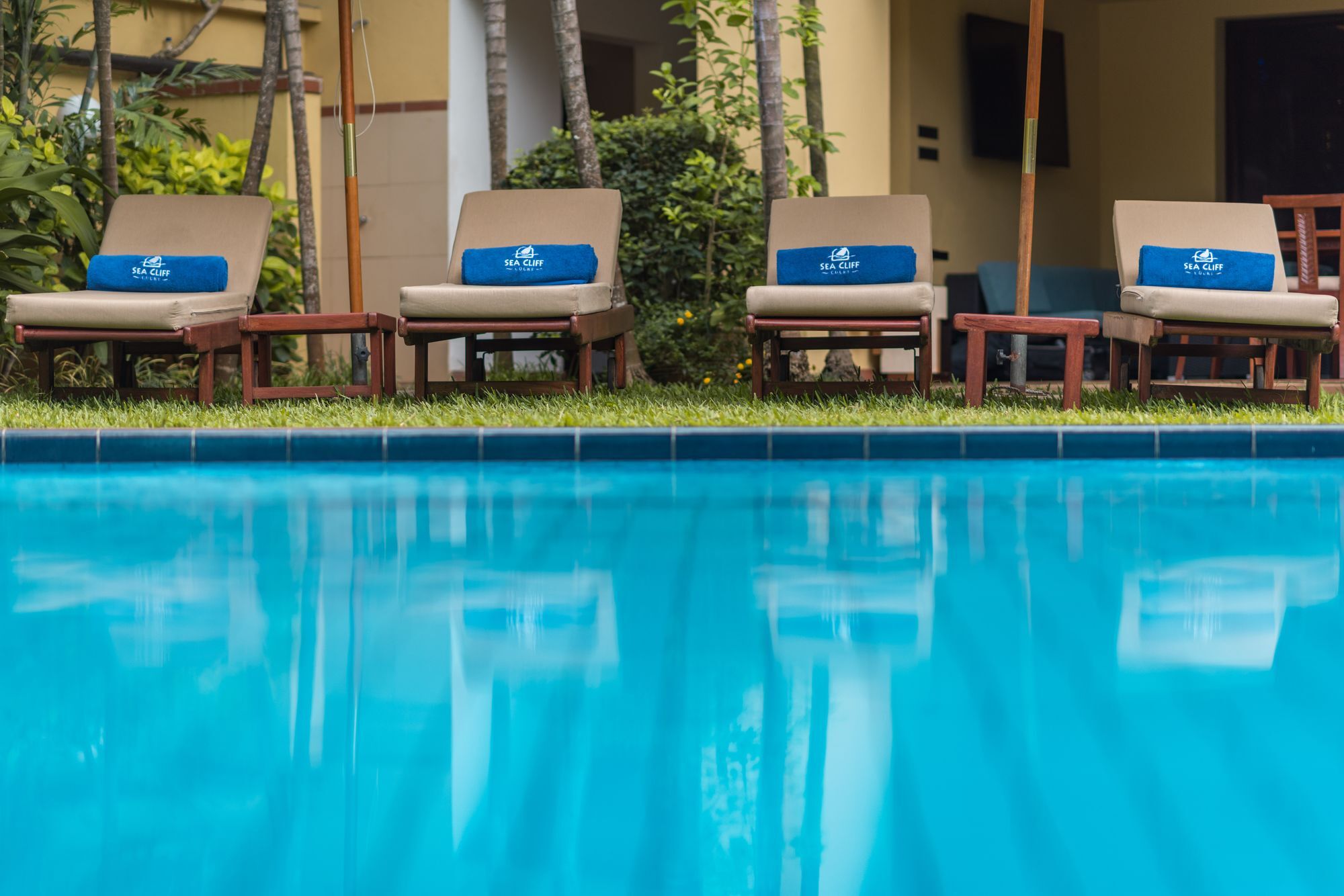 Sea Cliff Court Hotel & Luxury Apartments Dár Al-Szalám Kültér fotó